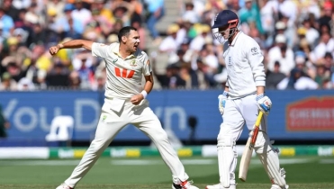 মেলবোর্নে একদিনে পড়লো ২০ উইকেট, এগিয়ে অস্ট্রেলিয়া 